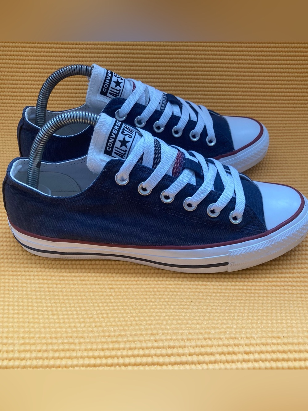 Converse Chuck Taylor All Star low top canvas  in Navy Blue women’s size 10